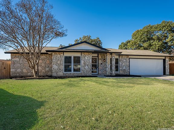 3rd image of 12723 LA FONDA ST