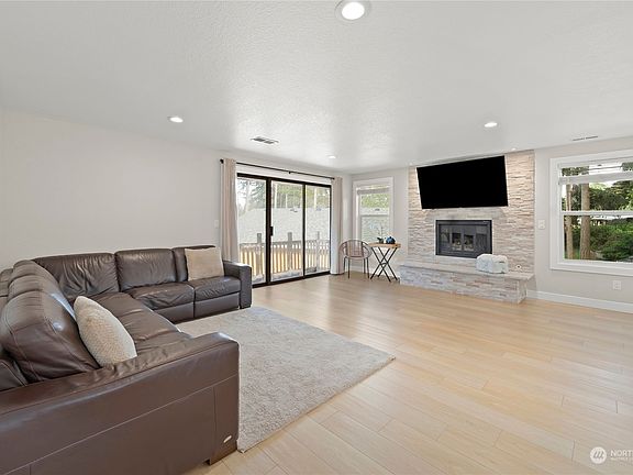 5th image of 28854 34th Avenue S