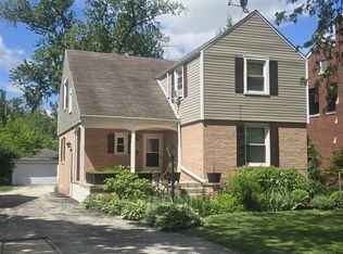 312 Nuttall Rd, Riverside, IL 60546