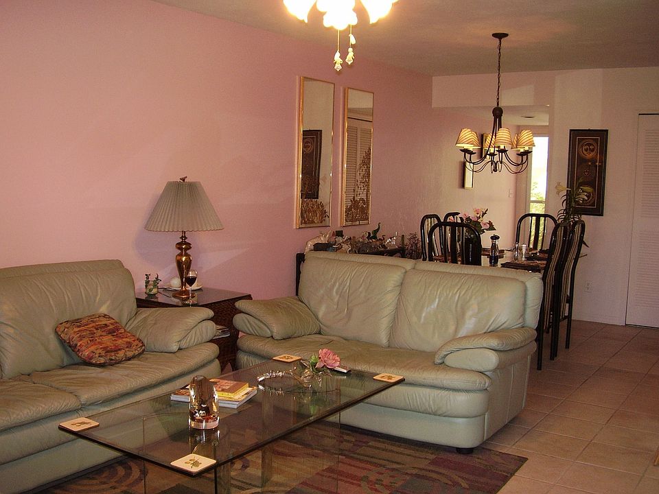 1st image of 9652 Windsor Gardens Ln APT 102
