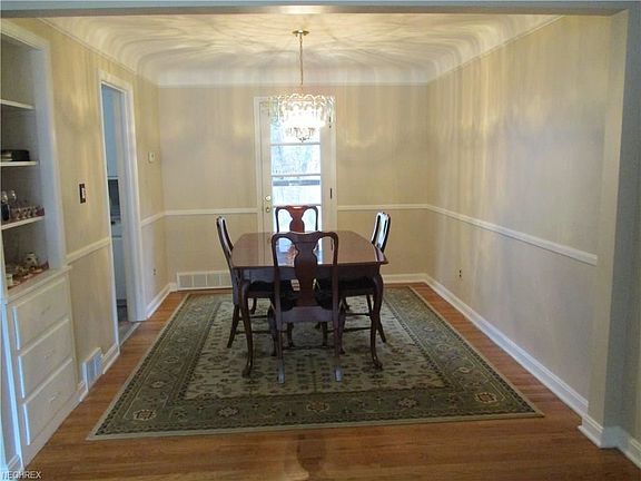 4th image of 3828 Princeton Blvd