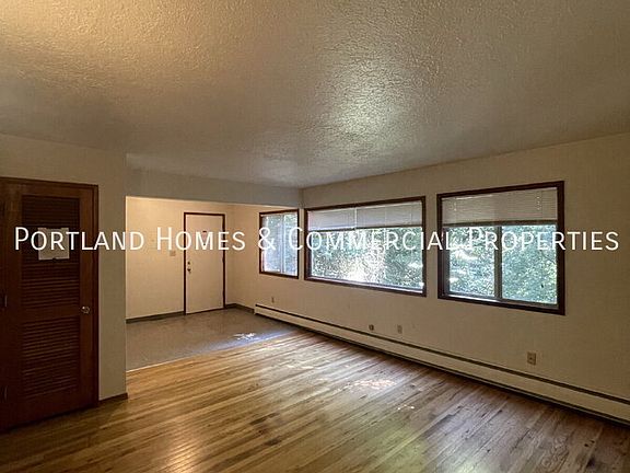2nd image of 3965 SE Gladstone St APT 10
