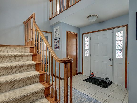 4th image of 341 Hammondtown Road