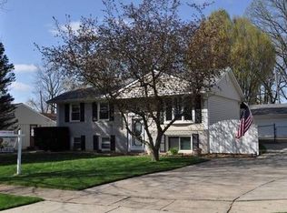 365 Lyon Blvd, South Lyon, MI 48178