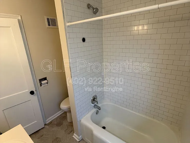 612 N 13th St — Photo 10