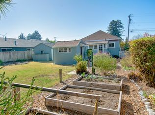 408 Darwin St, Santa Cruz, CA 95062