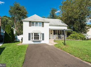2525 Rosewood Ave, Abington, PA 19001