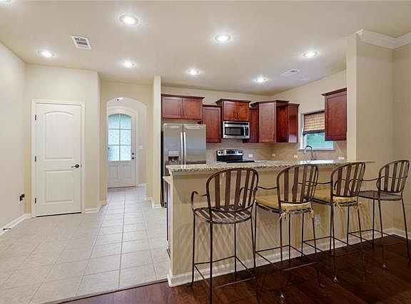 4th image of 532 Lakewood Northshore Dr