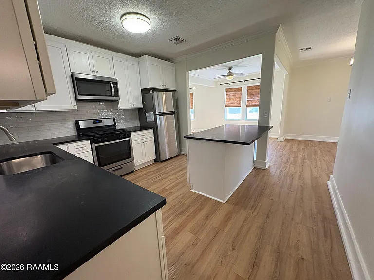 524 Cedar Crest Ct — Photo 7