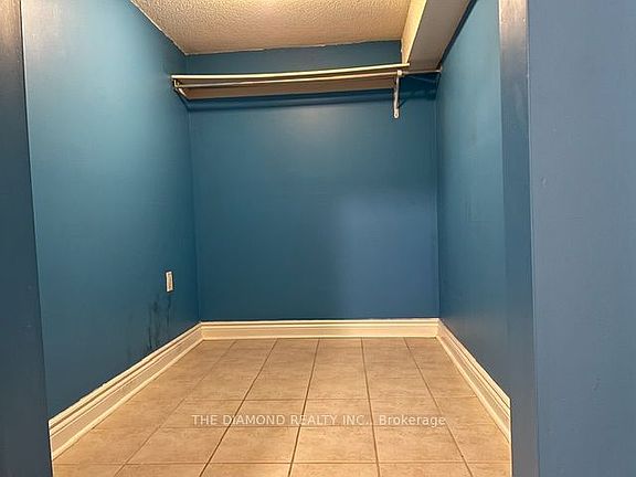 5th image of 249 Peak Point Blvd #Basement