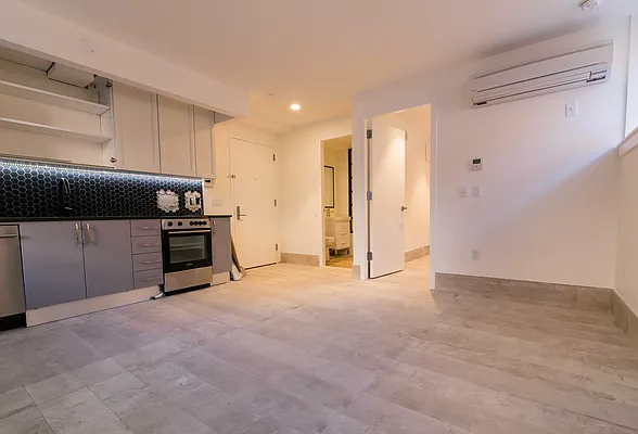 Rented by Nooklyn NYC LLC | media 66
