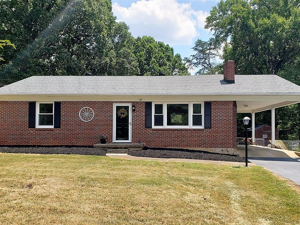 1st image of 107 Pearson Dr