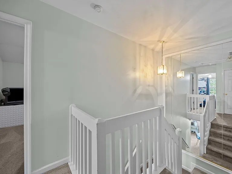 949 Pensford Dr — Photo 18