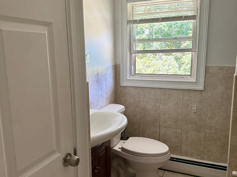 200 Bulgarmarsh Rd #8 — Photo 14