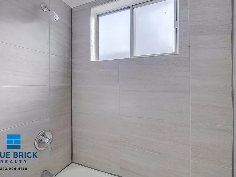 5312 Corteen Pl #16 — Photo 32