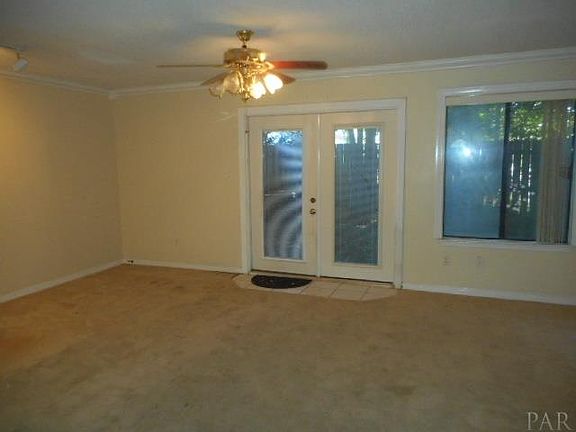 5th image of 3512 Parkwood Ave