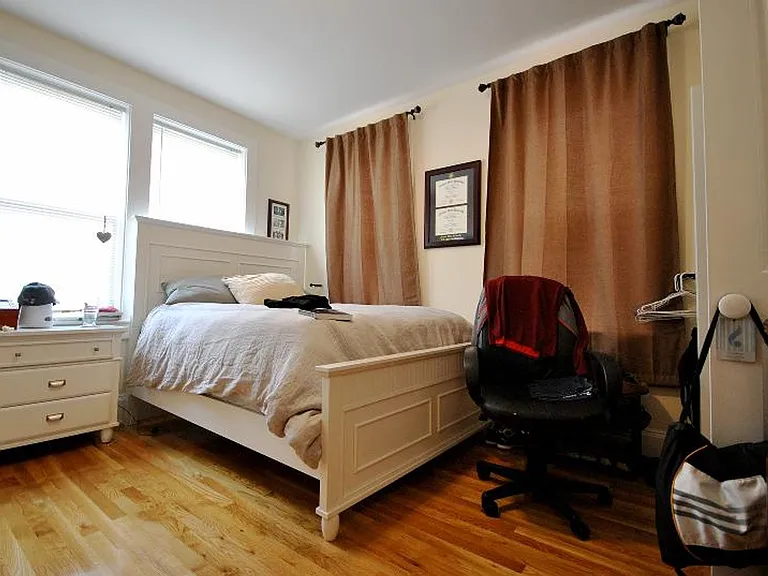2 Larose Pl #1 — Photo 4