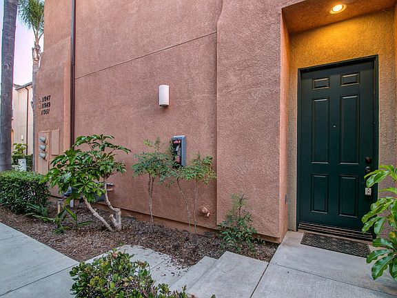5th image of 11947 Miro Cir