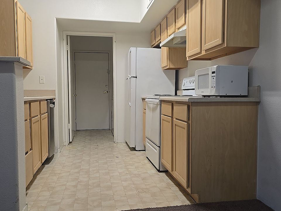 2nd image of 2615 W Gary Ave Unit 1076