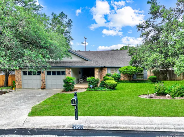 2690 Pebble Dawn, San Antonio, TX 78232