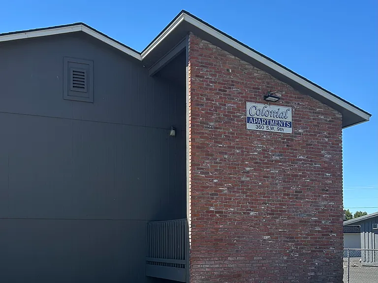 360 SW 9th St #16 — Photo 1