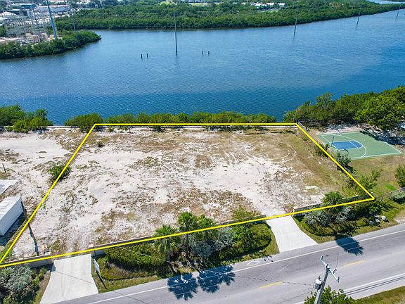 2nd image of 15 Key Haven Rd