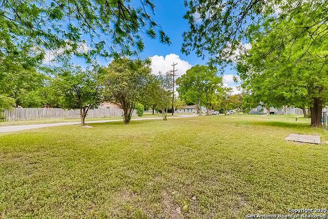 1st image of 218 W Lindbergh Blvd