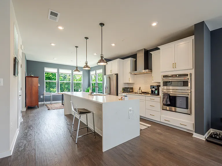 2513 River Terrace Rd — Photo 10