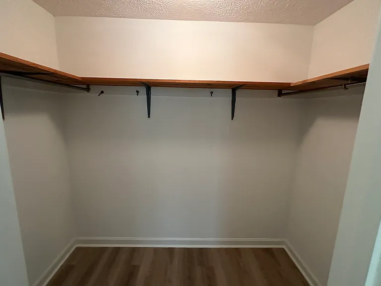 2500 S College Hills Dr — Photo 11