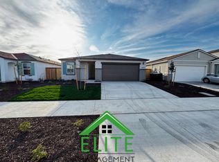 7468 Penfield Dr, Sacramento, CA 95829