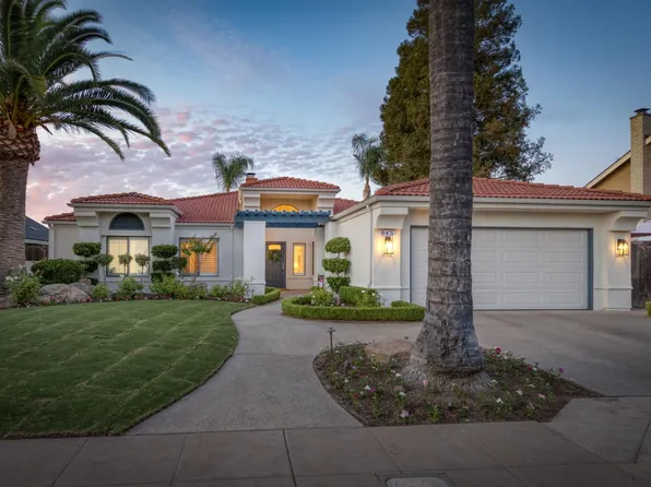 845 E Catalina Cir, Fresno, CA 93730