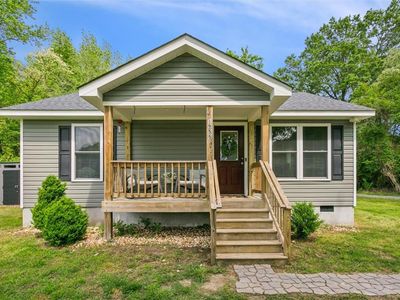 1955 W Ln, Hayes, VA, 23072