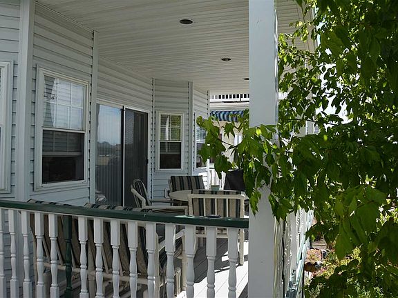 2nd image of 1453 Haven Ave #1