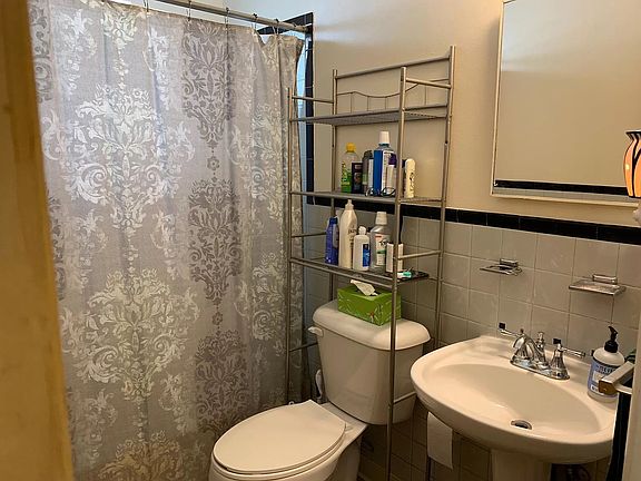 4th image of 335 E Arkansas Ave #345