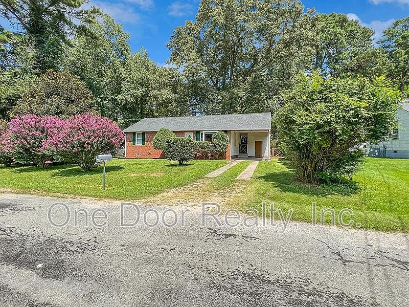 1st image of 703 Maupin Pl