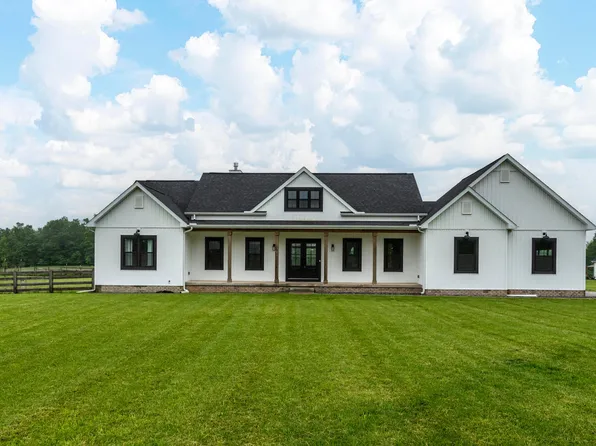 6405 Beecher Rd, Granville, OH 43023