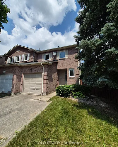 77 Colleen St Photo 1