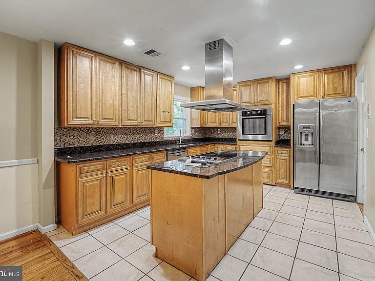10708 Norman Ave — Photo 12