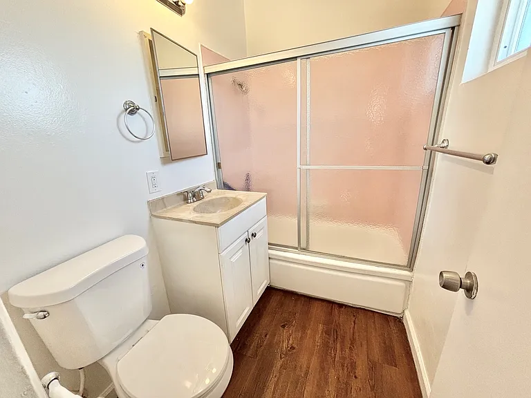 1801 Whittier Ave #5 — Photo 5