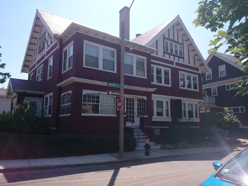2nd image of 4 Pondview Ave