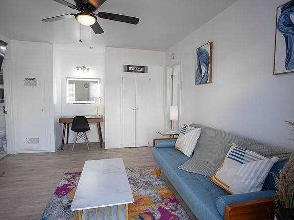 2nd image of 424 N Marianna Ave APT 2