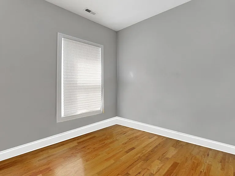 3622 W Franklin Blvd #1 — Photo 7