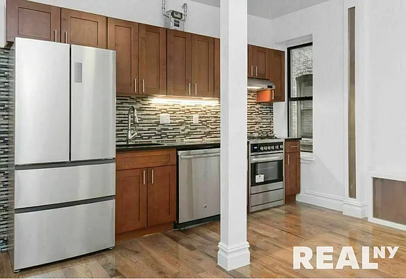 Rented by REAL New York | media 10