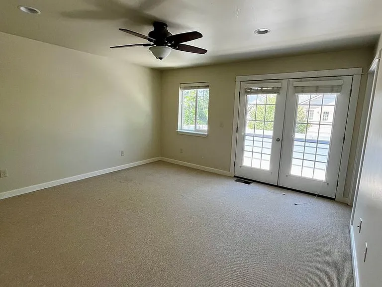 2752-96 Catalyst St — Photo 13