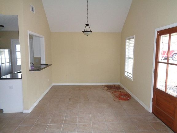 2nd image of 302 County Road 1094