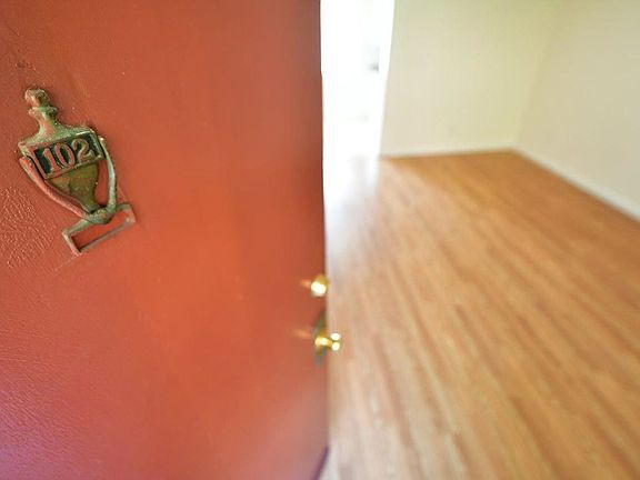 3rd image of 434 E 17th St APT 102
