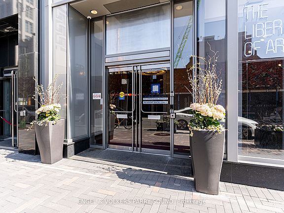 4th image of 155 Yorkville Ave #410