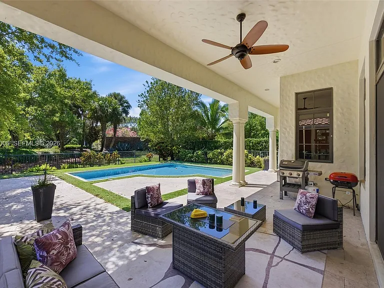 9564 Exbury Ct — Photo 39