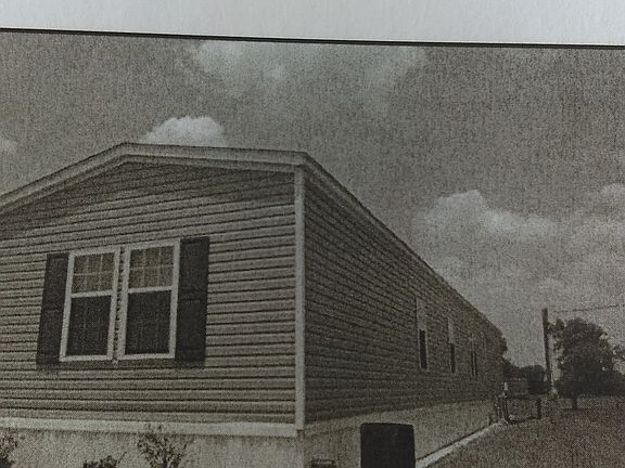 3rd image of 506 Belle Vue Dr