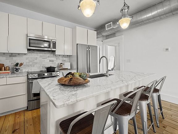 2nd image of 67 Rutland St #3